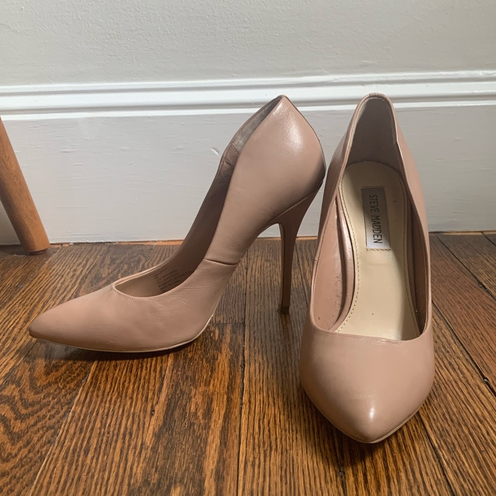 Steve Madden neutral heels